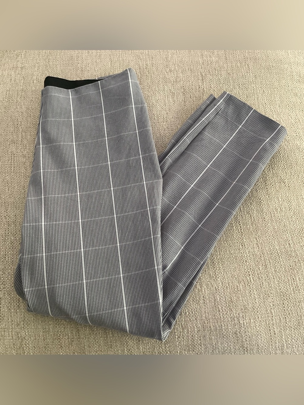 A New Day gray plaid high-rise ankle pull-on pants.